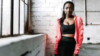 Nkateko “Takkies” Dinwiddy choreographs the #honeyafricadance for DStv’s HONEY channel