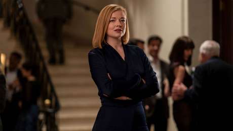 Watch Golden Globe winner Sarah Snook in Succession Seasons 1-3 on Showmax now