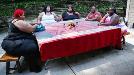 Watch Too Large Season 1, Mondays at 21:00 on TLC (DStv Channel 135) 