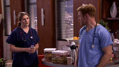 Steve struggles with feelings that he may have for Janneke in Binnelanders on kykNET (DStv channel 144). 