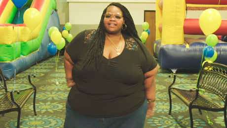 Watch Too Large Season 1, Mondays at 21:00 on TLC (DStv Channel 135)