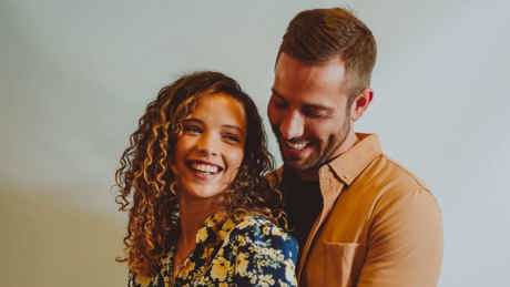 Nicole Fortuin and Sean-Marco Vorster play Lee-Ane and Nico in Alles Malan on kykNET (DStv channel 144) 