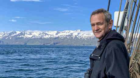 Iceland With Alexander Armstrong 16 9
