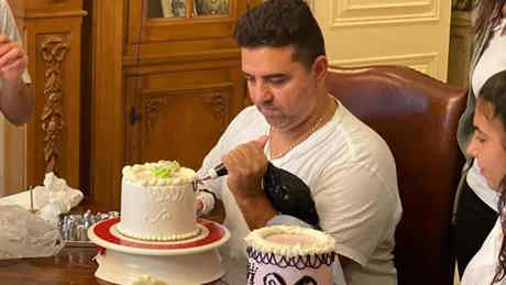Cake Boss Icing Kb Main 201005 6Cceba4f0f55e7340048c9cae93dee2d